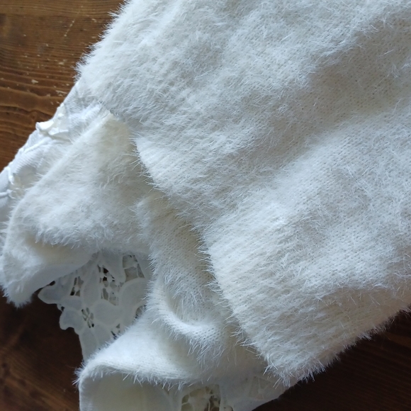 Sweater - Picture 14 of 16